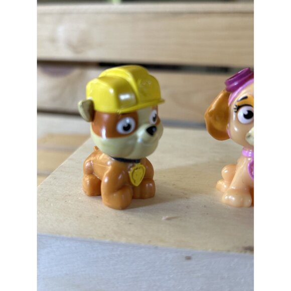 Nickelodeon Paw Patrol Lot of 4 Toy figures cake toppers mini 1.5 inches tall - Picture 2 of 6